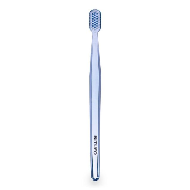 Escova de Dente Bitufo Ortodôntica Class Orto Macia e Média com 1 protetor de cerdas